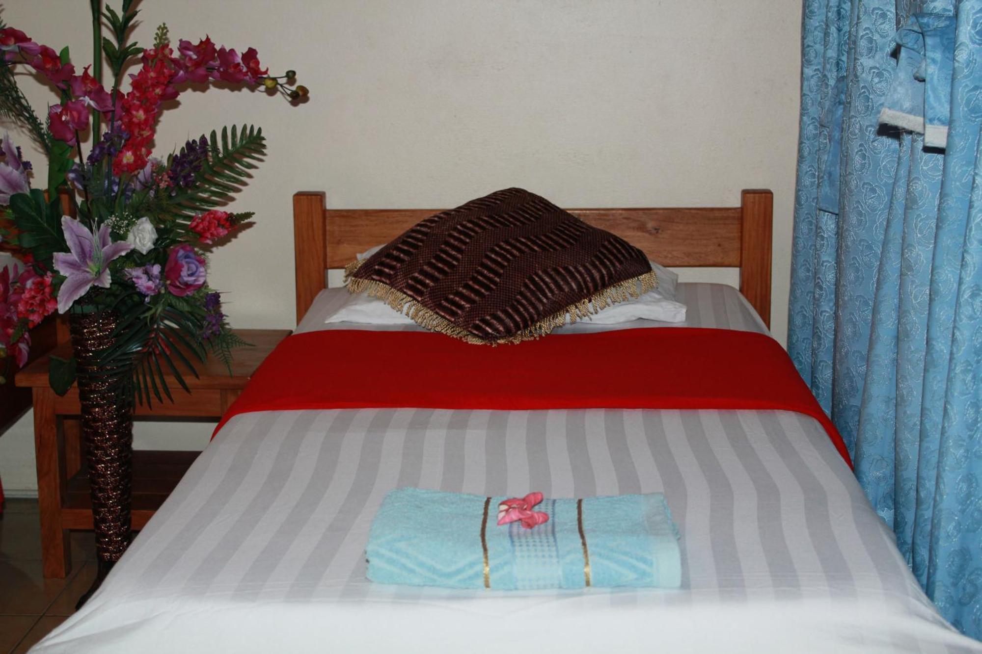 Pacific Paradise Motel Порт-Вила Экстерьер фото